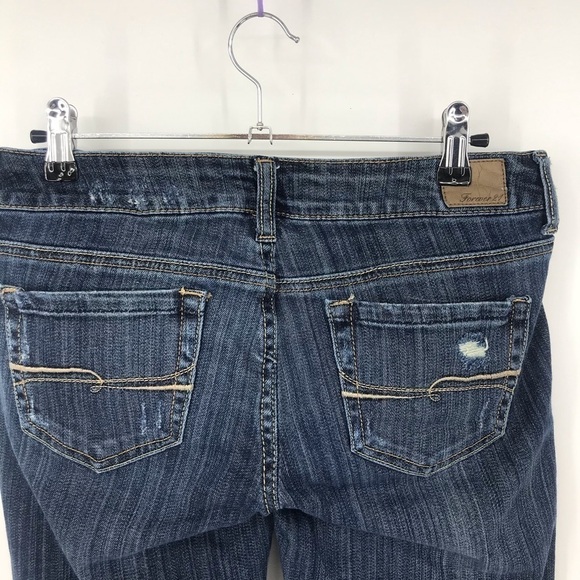 Forever 21 Distressed Dark Wash Boot Cut Jeans Size 27 - Picture 4 of 8